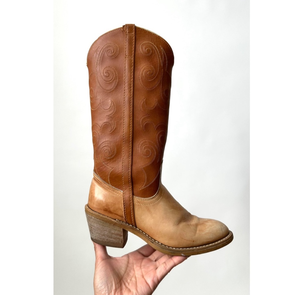 VINTAGE 1990s Brown Leather Cowboy Boots Embroidered Western- 6 1/2 women’s med